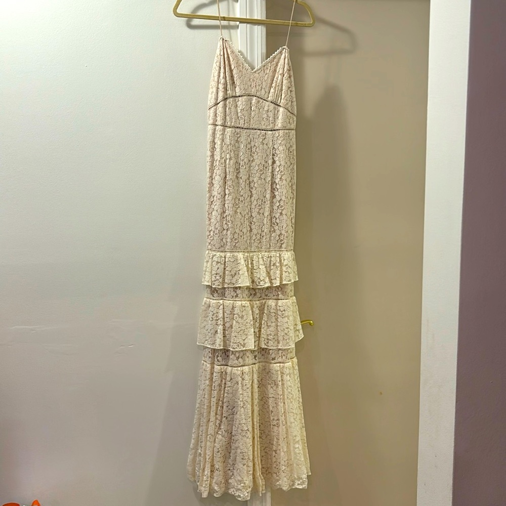 Long lace dress